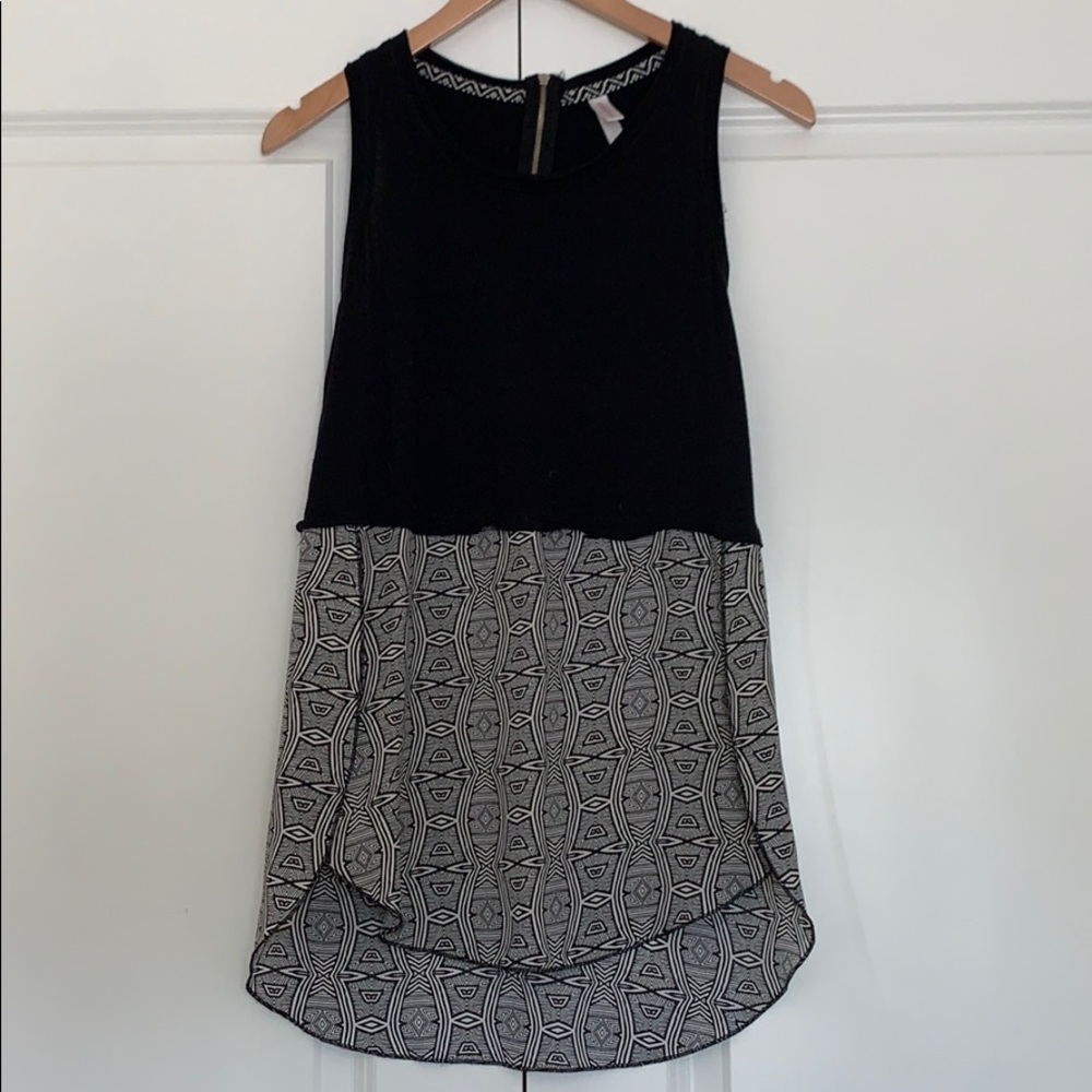 Tank top with chiffon tribal print